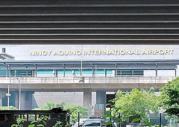 Cluster 2, 81 Newport Blvd Near Naia T3 *