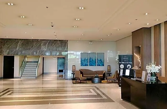 Cluster 2, 81 Newport Blvd Near Naia T3 Апартаменты